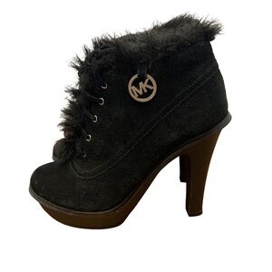 MICHAEL Michael Kors black leather suede faux fur ankle boots booties shoes 6